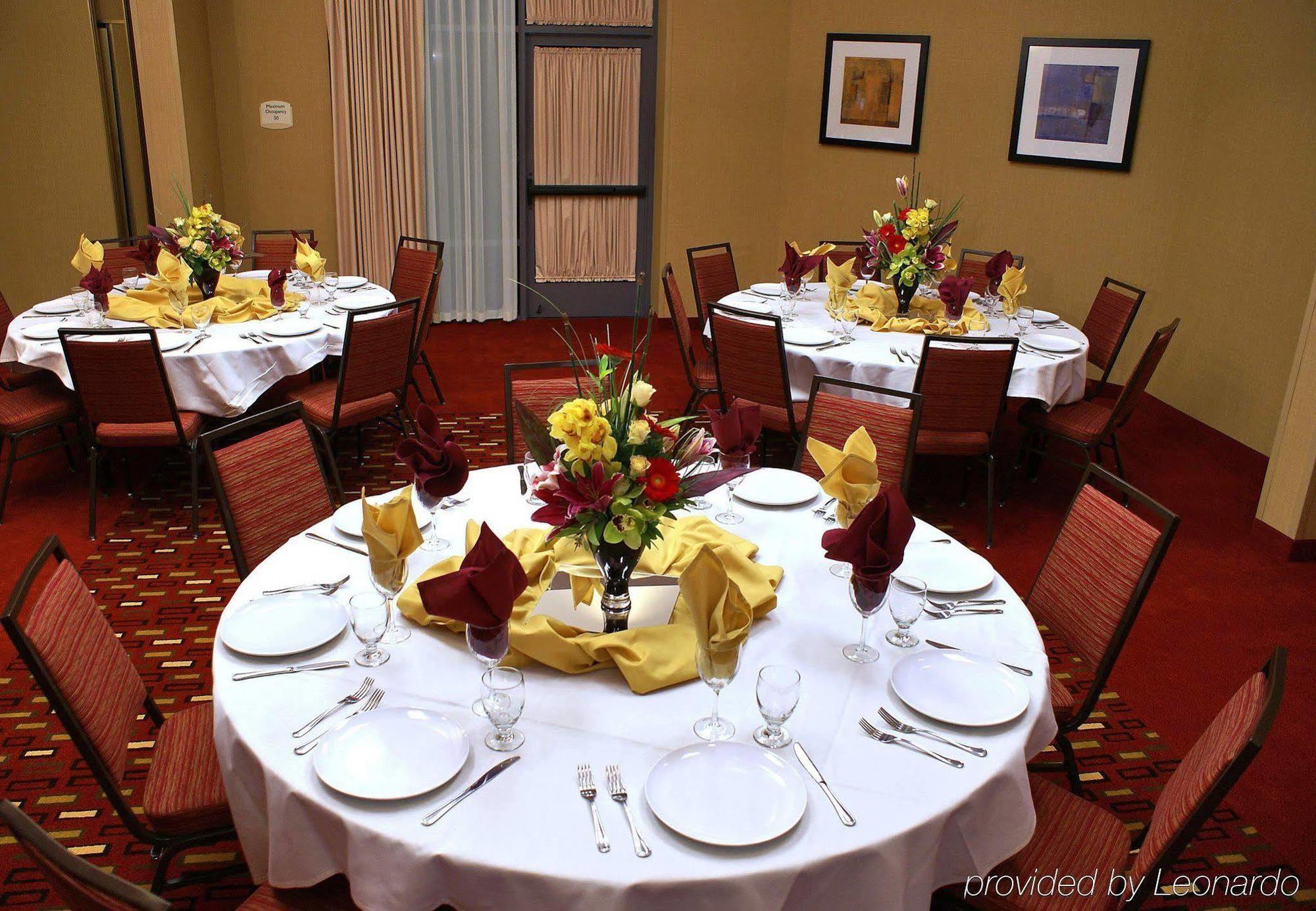 Отель Courtyard By Marriott Richmond Berkeley Экстерьер фото